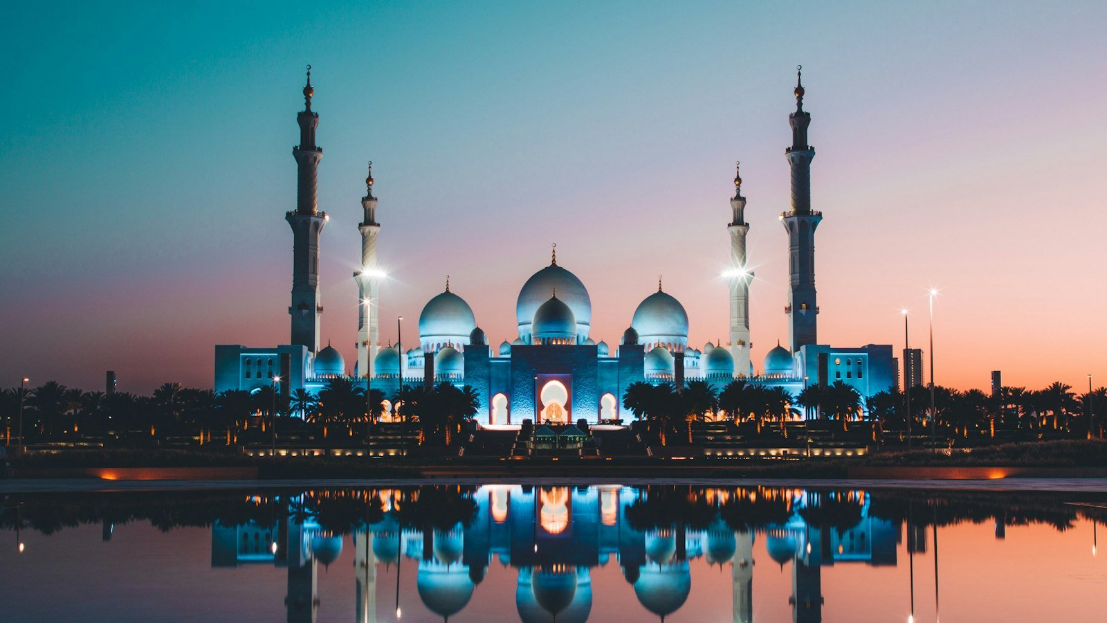 Sheikh Zayed Grand Mosque Tour from Dubai