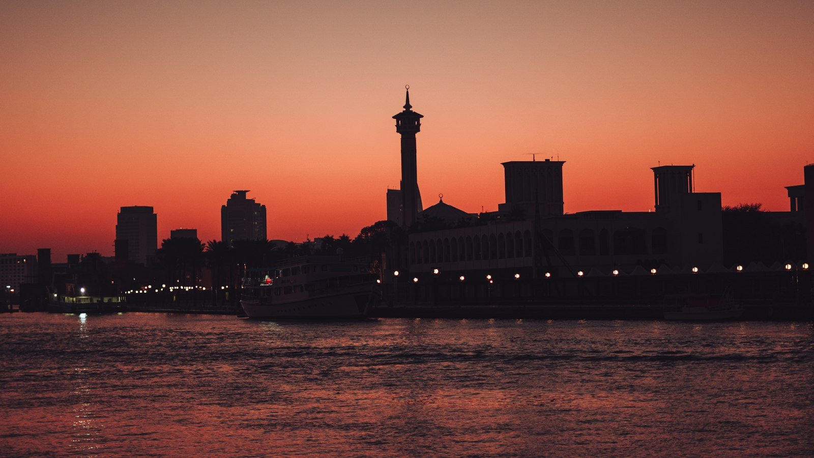 Best Time to Visit Dubai: A Month-by-Month Guide